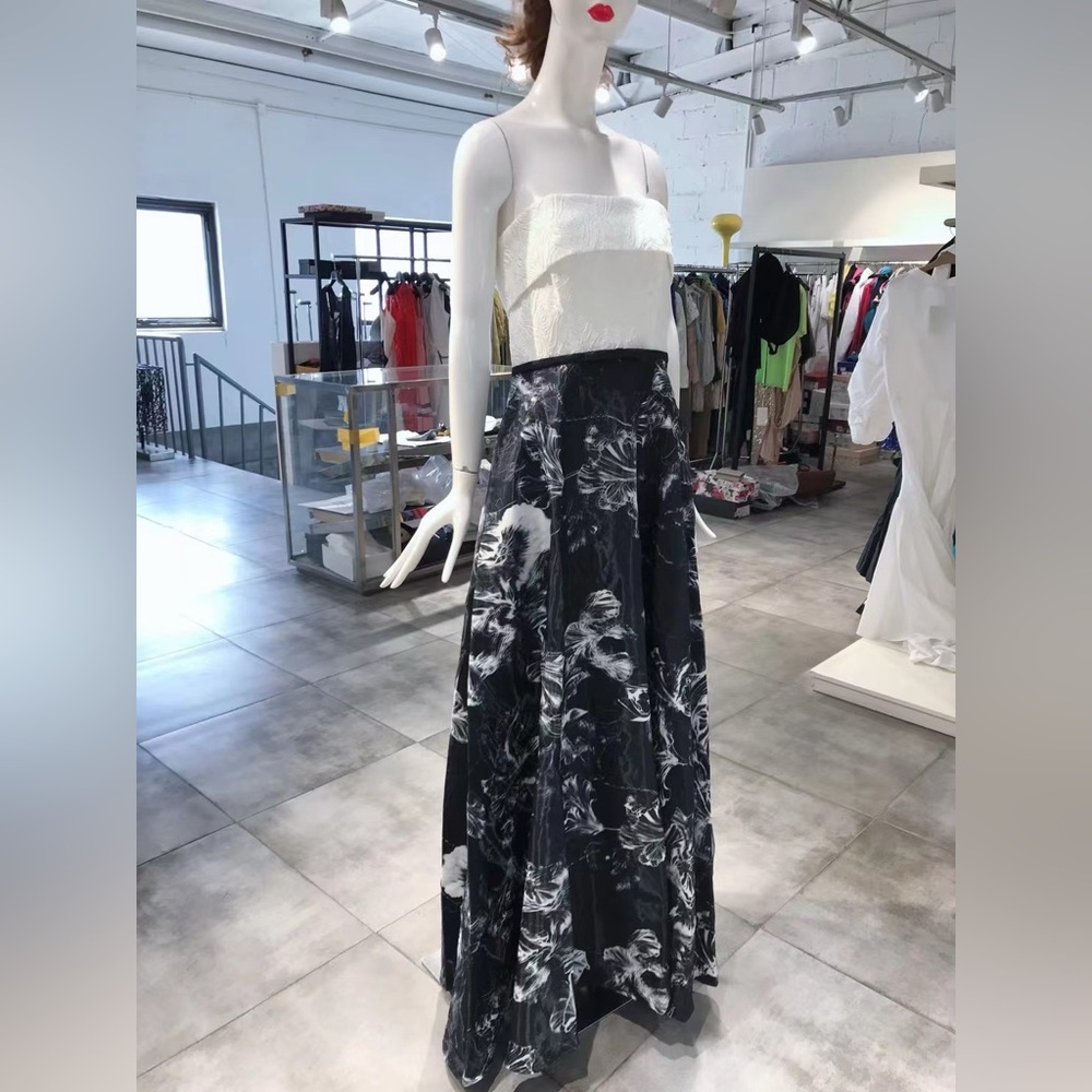 US 8 CARLA RUIZ Busty Maxi Gown NWT
